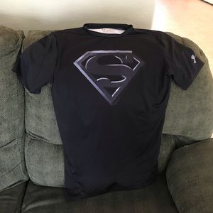 Kids under armour workout shirt